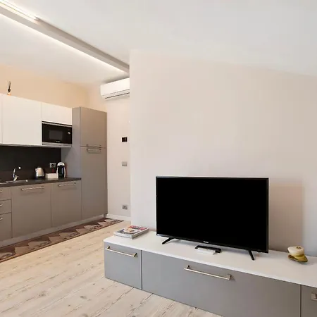 Apartament Chez Maghy *
